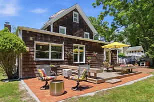 4 Landing Meadow Rd, Smithtown, NY 11787 - Photo 32