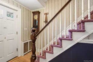 4 Landing Meadow Rd, Smithtown, NY 11787 - Photo 4