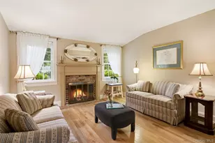 4 Landing Meadow Rd, Smithtown, NY 11787 - Photo 8