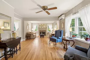 4 Landing Meadow Rd, Smithtown, NY 11787 - Photo 10