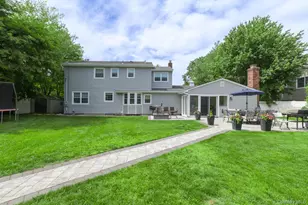66 Cygnet Dr, Smithtown, NY 11787 - Photo 34