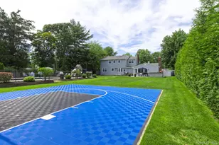 66 Cygnet Dr, Smithtown, NY 11787 - Photo 36