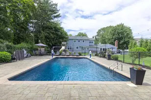 66 Cygnet Dr, Smithtown, NY 11787 - Photo 40