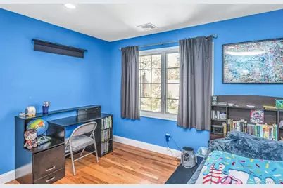 233 Collins Avenue, Williston Park, NY 11596 - Photo 20