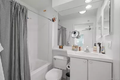 398 Cortlandt Avenue #8, Mamaroneck, NY 10543 - Photo 16