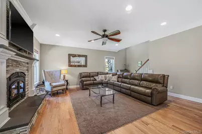44 Merritts Path, Rocky Point, NY 11778 - Photo 10