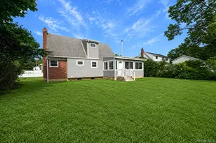 192 W 18th St, Deer Park, NY 11729 - Photo 6