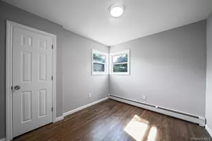 192 W 18th St, Deer Park, NY 11729 - Photo 20