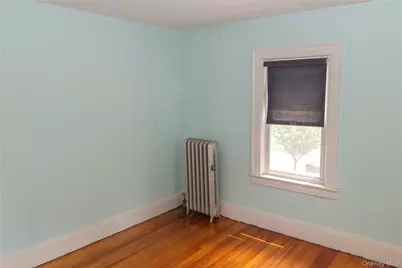 209 Sherman Street, Lynbrook, NY 11563 - Photo 12