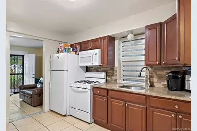 2934 Tenbroeck Avenue, Bronx, NY 10469 - Photo 6