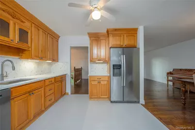 11 Guterl Terrace, Pearl River, NY 10965 - Photo 10