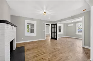 584 Shore Dr, New Windsor, NY 12553 - Photo 10