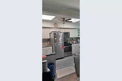 22240 92nd Road #2nd Floor, Queens Village, NY 11428 - Photo 2