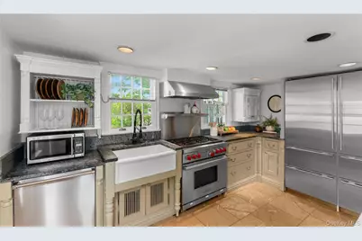 125 Piermont Avenue, Nyack, NY 10960 - Photo 8