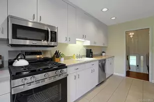 46 Crambrook Rd, New City, NY 10956 - Photo 18