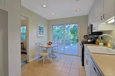 46 Crambrook Road, New City, NY 10956 - Photo 16