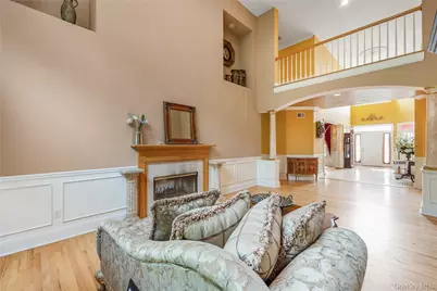 47 Pembroke Drive, Glen Cove, NY 11542 - Photo 12