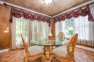 47 Pembroke Dr, Glen Cove, NY 11542 - Photo 20