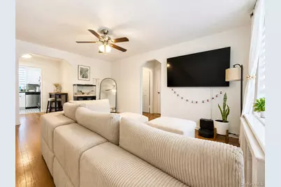 35-21 205th Street #314, Bayside, NY 11361 - Photo 4