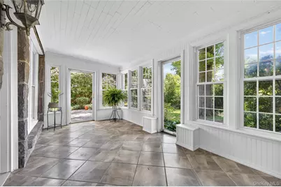 136 Lodge Avenue, Huntington Station, NY 11746 - Photo 24
