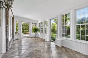 136 Lodge Ave, Huntington Station, NY 11746 - Photo 24