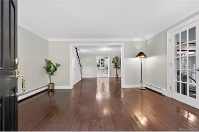 136 Lodge Avenue, Huntington Station, NY 11746 - Photo 6