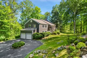 95 Hickory Kingdom Rd, Bedford, NY 10506 - Photo 2