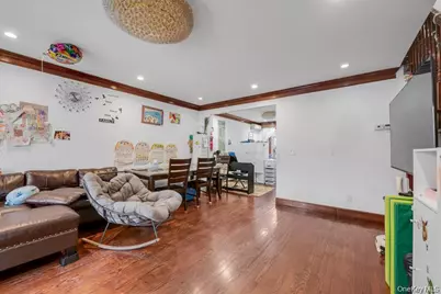 6906 Fresh Meadow Lane, Fresh Meadows, NY 11365 - Photo 4