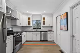 2 Prospect Ave, Sea Cliff, NY 11579 - Photo 10