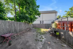 22513 95th Ave, Floral Park, NY 11001 - Photo 18