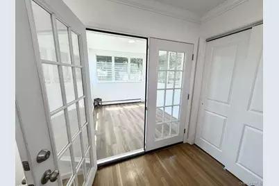 135 Barwick Boulevard, Mineola, NY 11501 - Photo 12