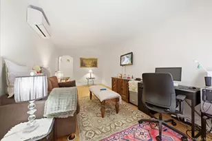 2752 Fish Ave, Bronx, NY 10469 - Photo 32
