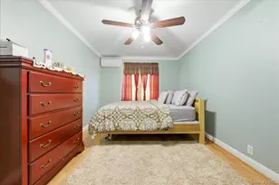 2752 Fish Ave, Bronx, NY 10469 - Photo 12