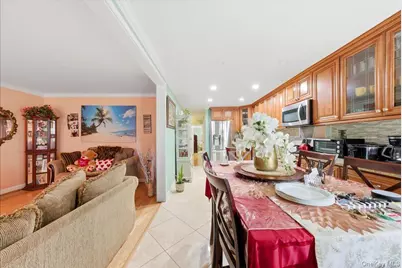 2752 Fish Avenue, Bronx, NY 10469 - Photo 16