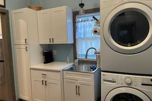 824 W Main St, Riverhead, NY 11901 - Photo 22