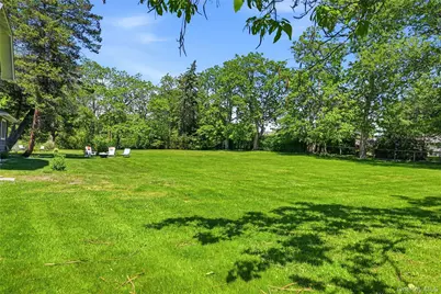 295 Jackson Street, New Suffolk, NY 11956 - Photo 22