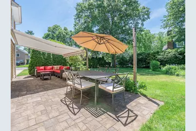 22 Andover Road, Port Washington, NY 11050 - Photo 26