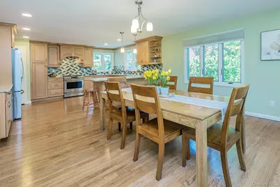 22 Andover Road, Port Washington, NY 11050 - Photo 8