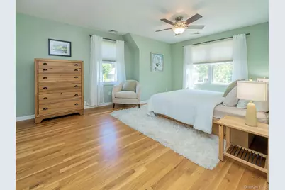 22 Andover Road, Port Washington, NY 11050 - Photo 16