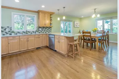 22 Andover Road, Port Washington, NY 11050 - Photo 10