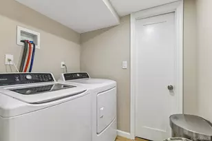 93 Crest Rd W, Merrick, NY 11566 - Photo 22