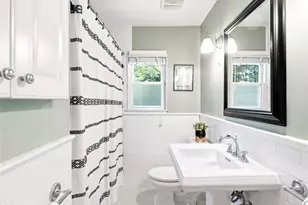 19 Radcliff Ave, Port Washington, NY 11050 - Photo 10