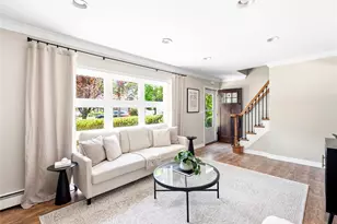 19 Radcliff Ave, Port Washington, NY 11050 - Photo 4
