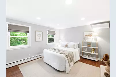 19 Radcliff Avenue, Port Washington, NY 11050 - Photo 16