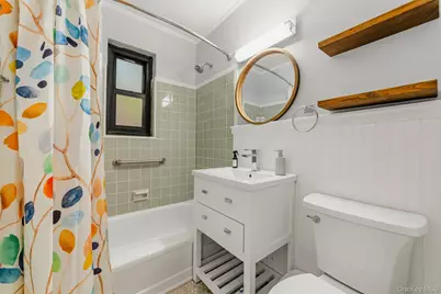 60 White Oak Street #2F, New Rochelle, NY 10801 - Photo 32