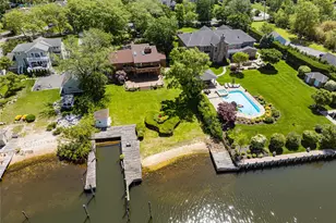 164 W Islip Rd, West Islip, NY 11795 - Photo 2