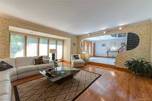 164 W Islip Rd, West Islip, NY 11795 - Photo 8