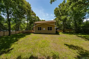 25 Camelot Dr, Centereach, NY 11720 - Photo 32