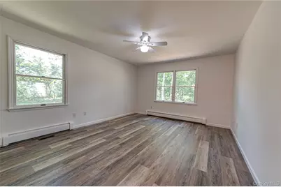 25 Camelot Drive, Centereach, NY 11720 - Photo 14