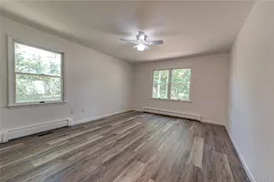 25 Camelot Dr, Centereach, NY 11720 - Photo 14